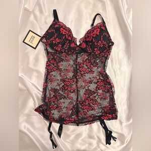 New La Perla Black and Red Lace corset with removable garters.